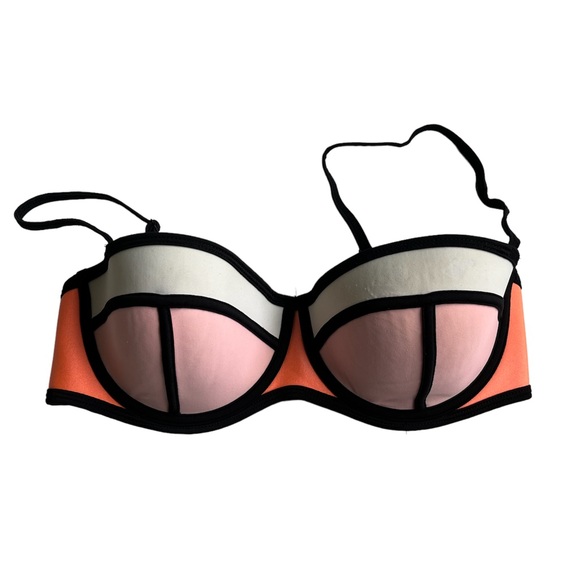 triangl swimwear Other - Triangl swim top size small++